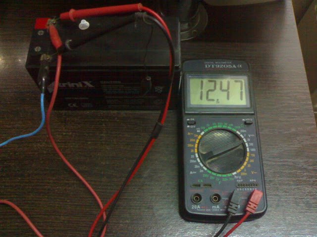 Проверка емкости аккумулятора мультиметром